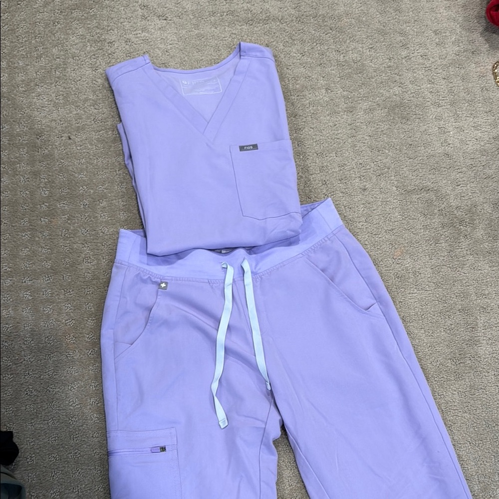Figs Purple Scrub Set